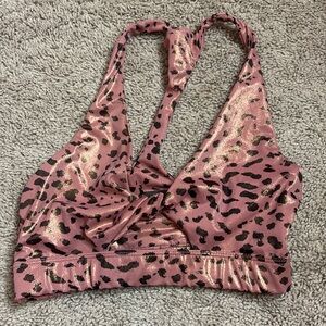 Shiny pink leopard cross back sports bra